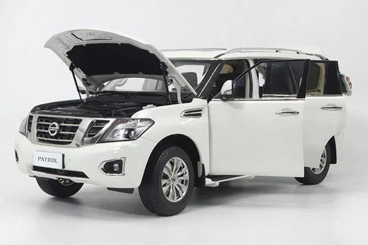 1/18 Nissan Patrol Y62 Model Car | Premium Alloy | KAIKAMFUNG