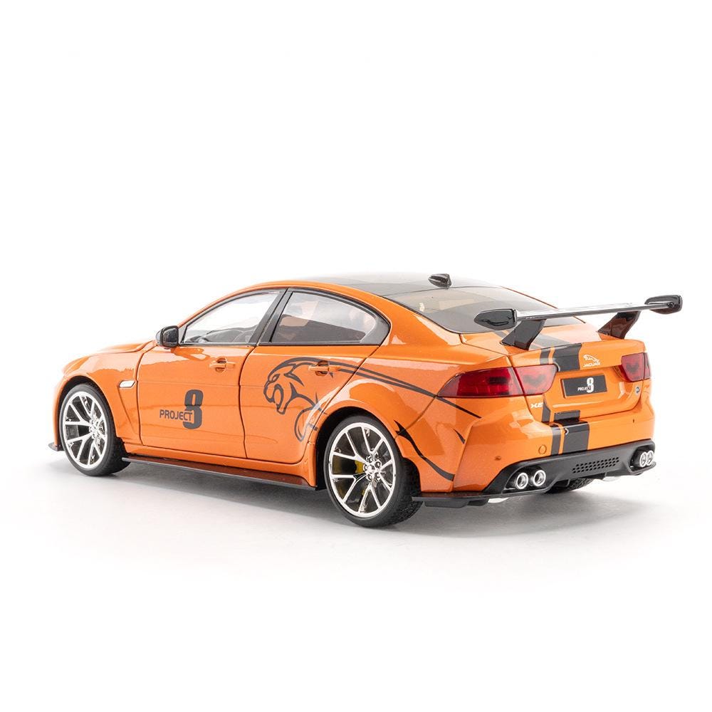 1/18 Scale Jaguar XE SV Die-cast Model Car
