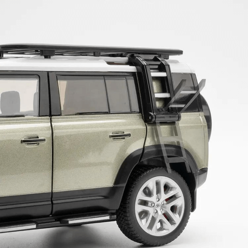 1:18 Scale Large Size Land Rover Defender 110 | KAIKAMFUNG