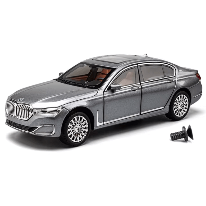 1/24 Scale BMW 7 Series Die-cast Model Car | Premium Alloy | KAIKAMFUNG