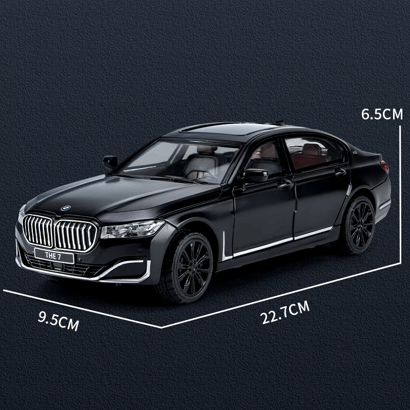 1/24 Scale BMW 7 Series Die-cast Model Car | Premium Alloy | KAIKAMFUNG