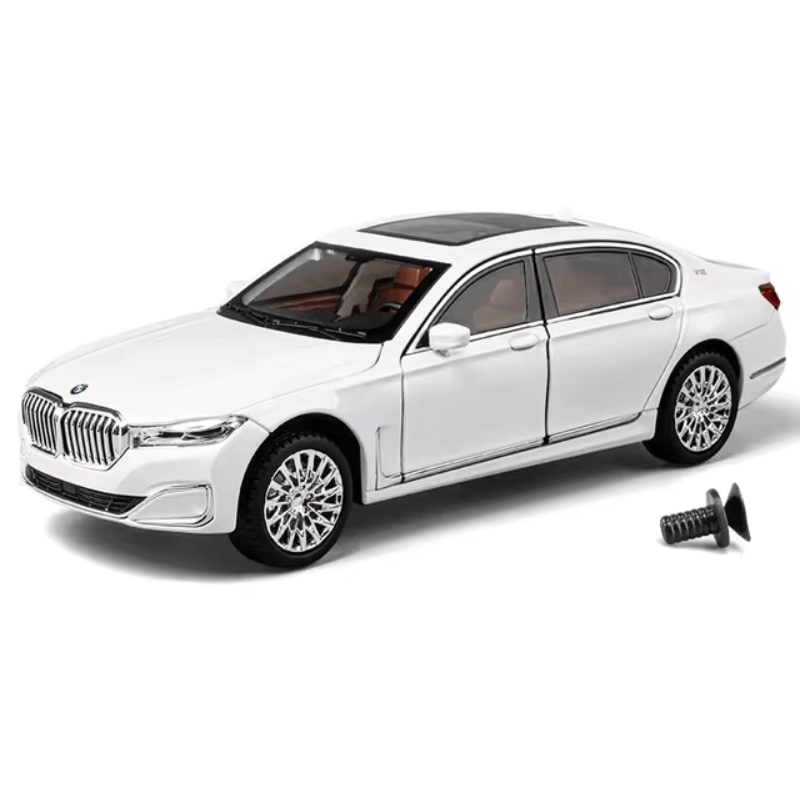 1/24 Scale BMW 7 Series Die-cast Model Car | Premium Alloy | KAIKAMFUNG