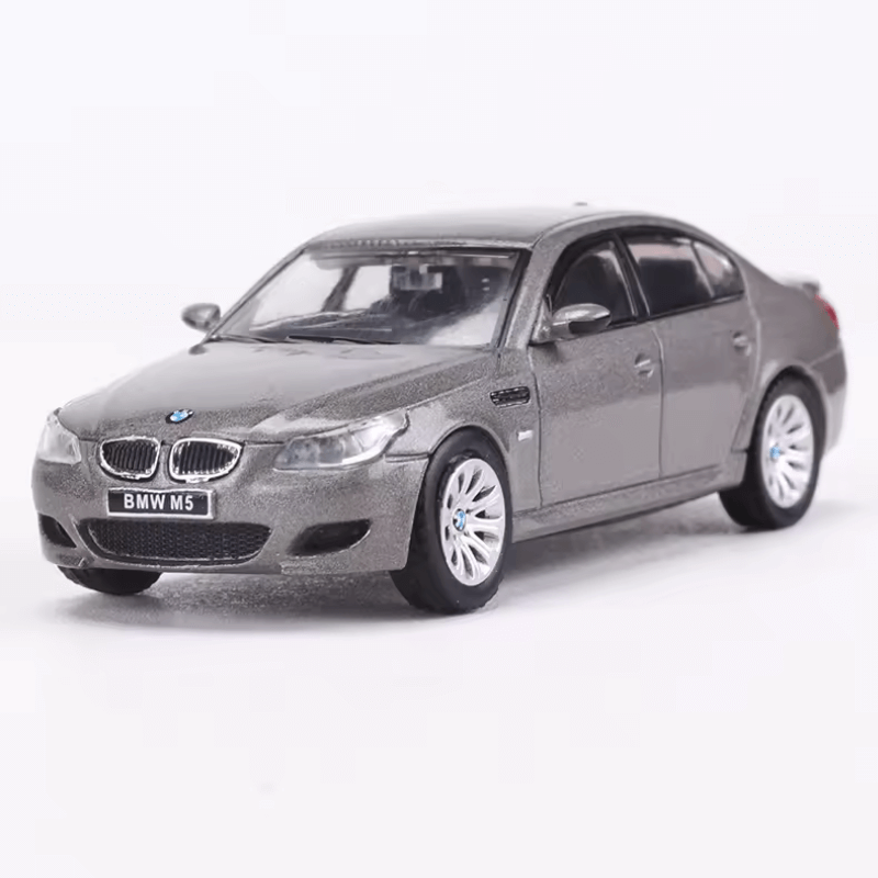 1/64 Scale M5 E60 Die-cast Model Car | Premium Alloy | KAIKAMFUNG