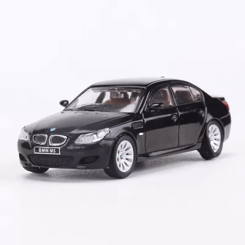 1/64 Scale M5 E60 Die-cast Model Car | Premium Alloy | KAIKAMFUNG