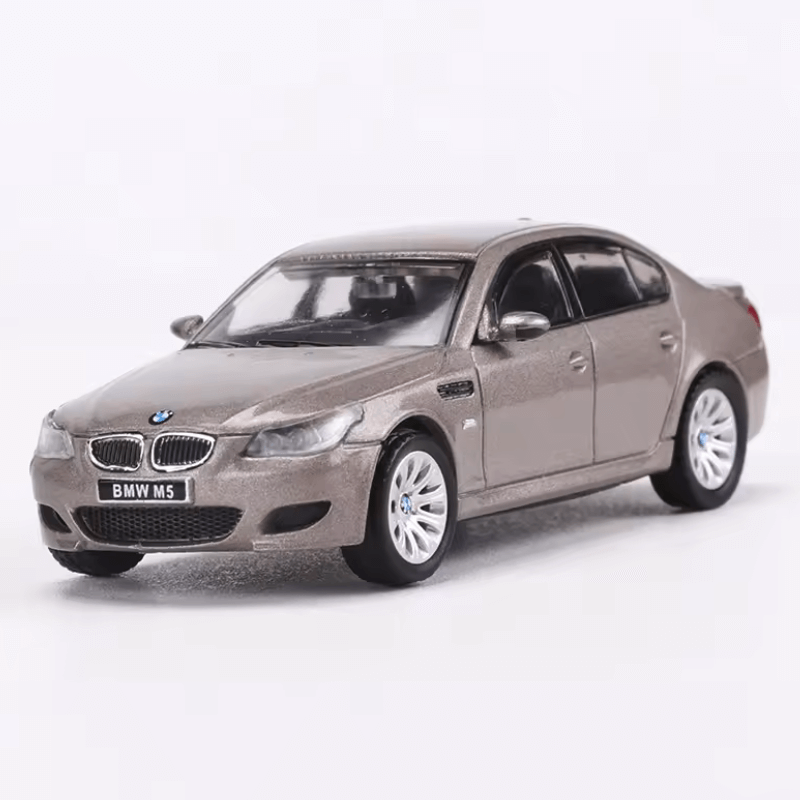 1/64 Scale M5 E60 Die-cast Model Car | Premium Alloy | KAIKAMFUNG