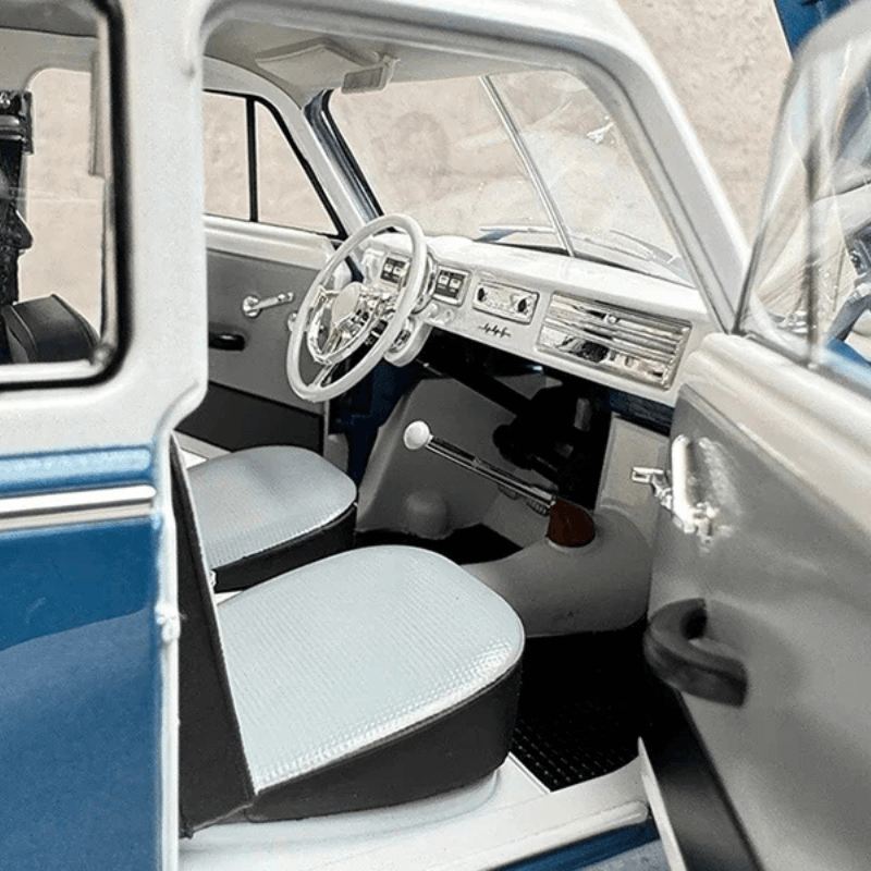 1:18 Volvo PV445 Duett | Premium Alloy Die-cast Model | KAIKAMFUNG