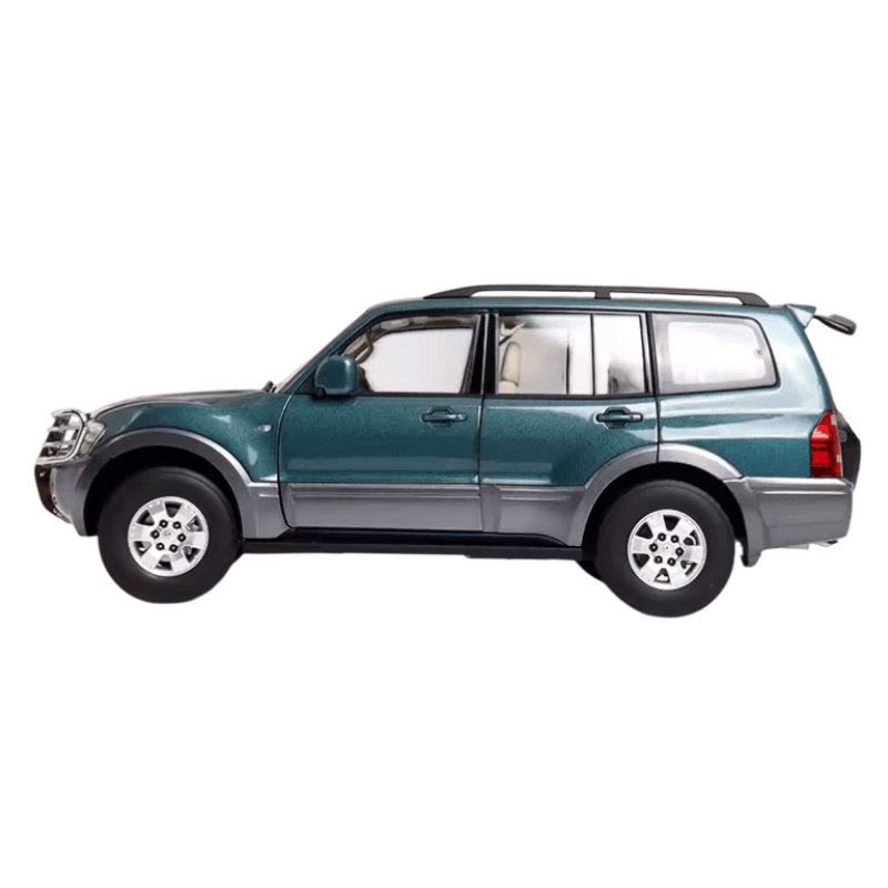1/18 Scale Mitsubishi Pajero V73 Limited Edit... | Premium Alloy | KAIKAMFUNG
