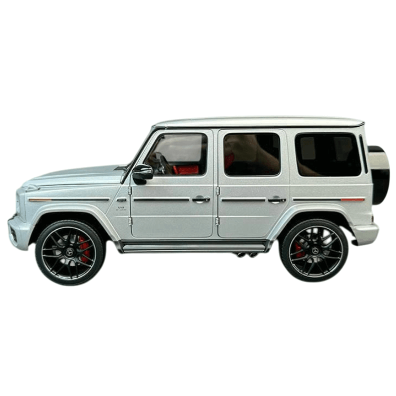 1:18 Mercedes-Benz AMG G63 | Premium Alloy Die-cast Model | KAIKAMFUNG
