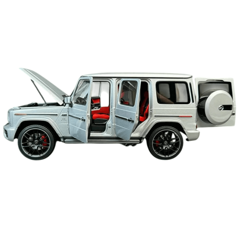 1:18 Scale Mercedes Benz AMG G63 | KAIKAMFUNG