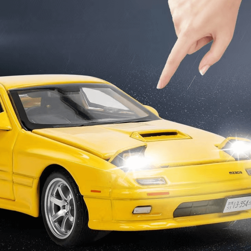1/32 Scale Mazda RX-7 Die-cast Model Car | Premium Alloy | KAIKAMFUNG