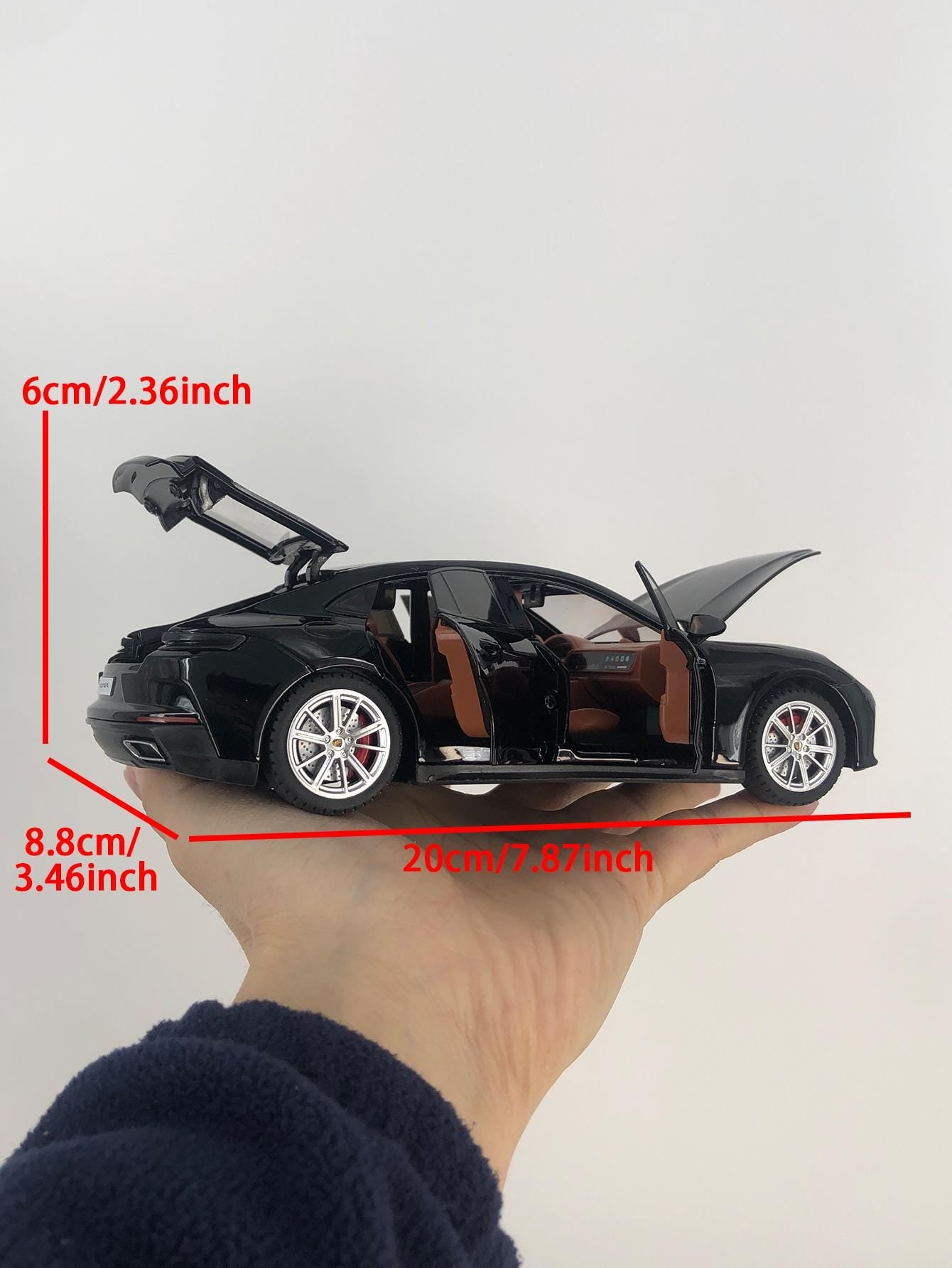 Porsche Panamera Diecast Model, 1:24 Scale Luxury Sport Sedan Desk Decor