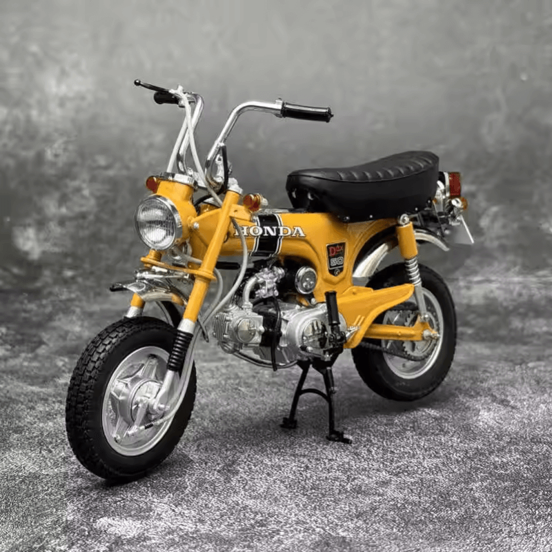 1/10 Scale DAX Honda ST50 1969 Die-cast Model | Premium Alloy Die-cast Model | KAIKAMFUNG