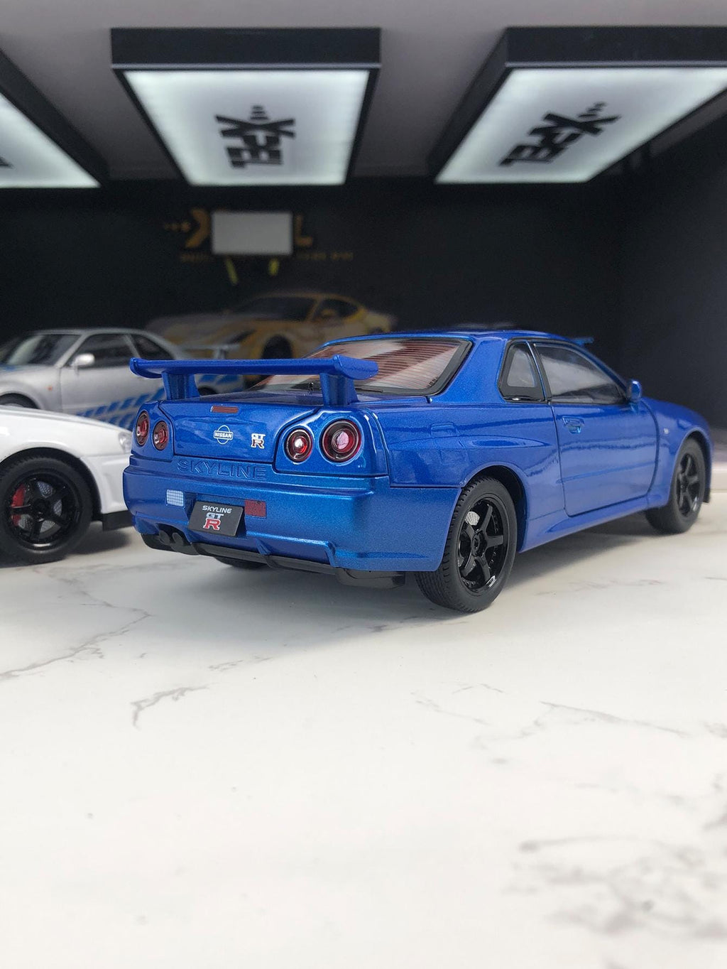 Nissan Skyline GT-R R34 Diecast Model, 1:24 Scale JDM Car Replica