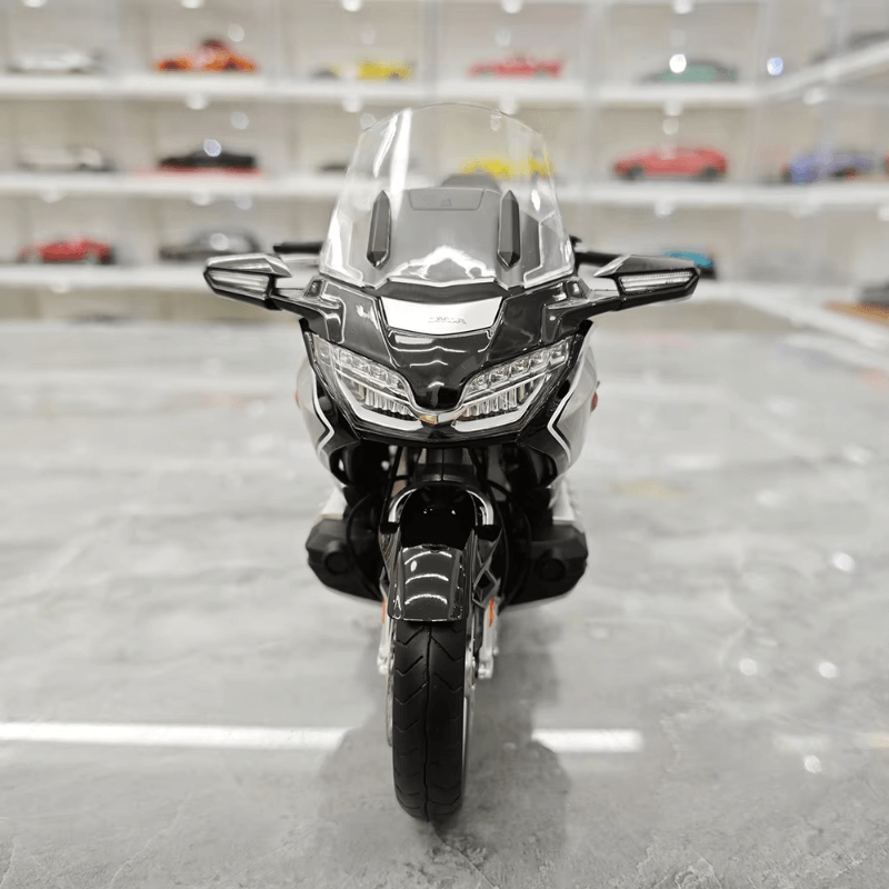 1/12 Scale Honda Goldwing Die-cast Model | Premium Alloy | KAIKAMFUNG