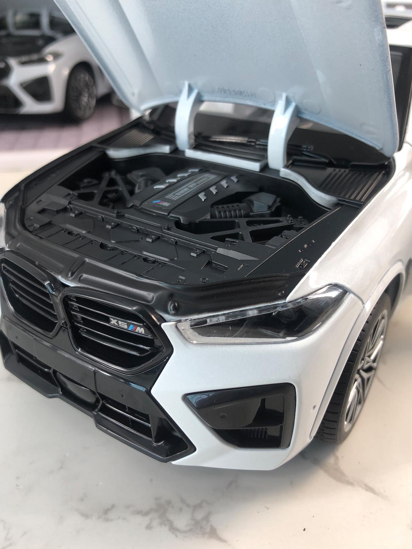 BMW X5M Diecast Model, 1:18 Scale, German Engineering