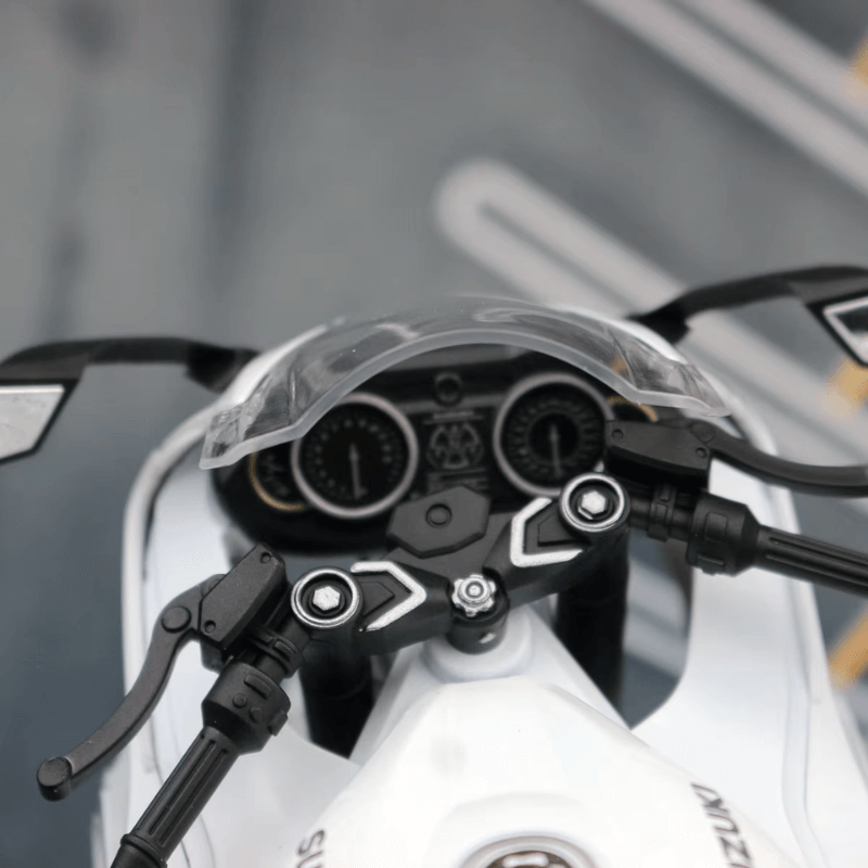 1/9 Scale Large Size Suzuki Hayabusa GSX-1300... | Premium Alloy | KAIKAMFUNG