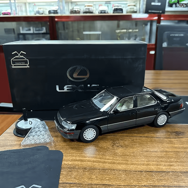 1/18 Scale Lexus LS 400 Die-cast Model Car | Premium Alloy | KAIKAMFUNG