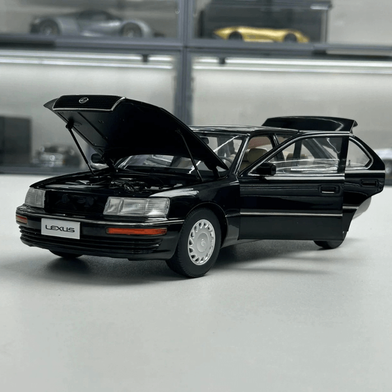 1/18 Scale Lexus LS 400 Die-cast Model Car | Premium Alloy | KAIKAMFUNG