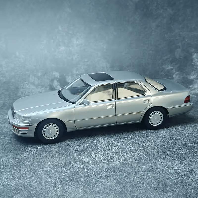 1/18 Scale Lexus LS 400 Die-cast Model Car | Premium Alloy | KAIKAMFUNG