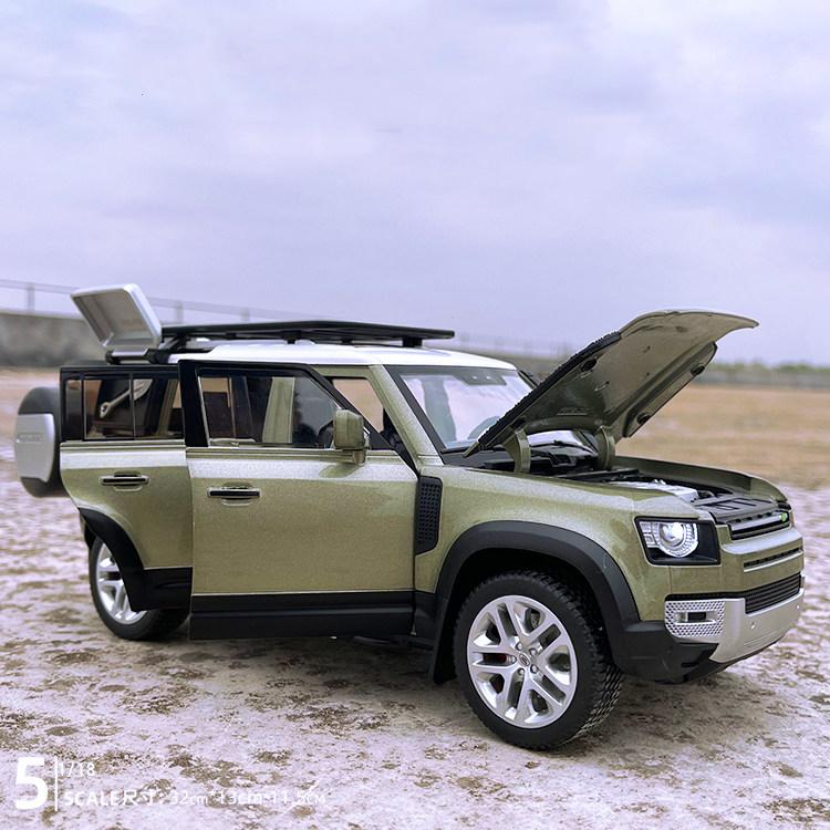 Land Rover Defender Diecast Model (1:18 Scale), Off-Road SUV Decor