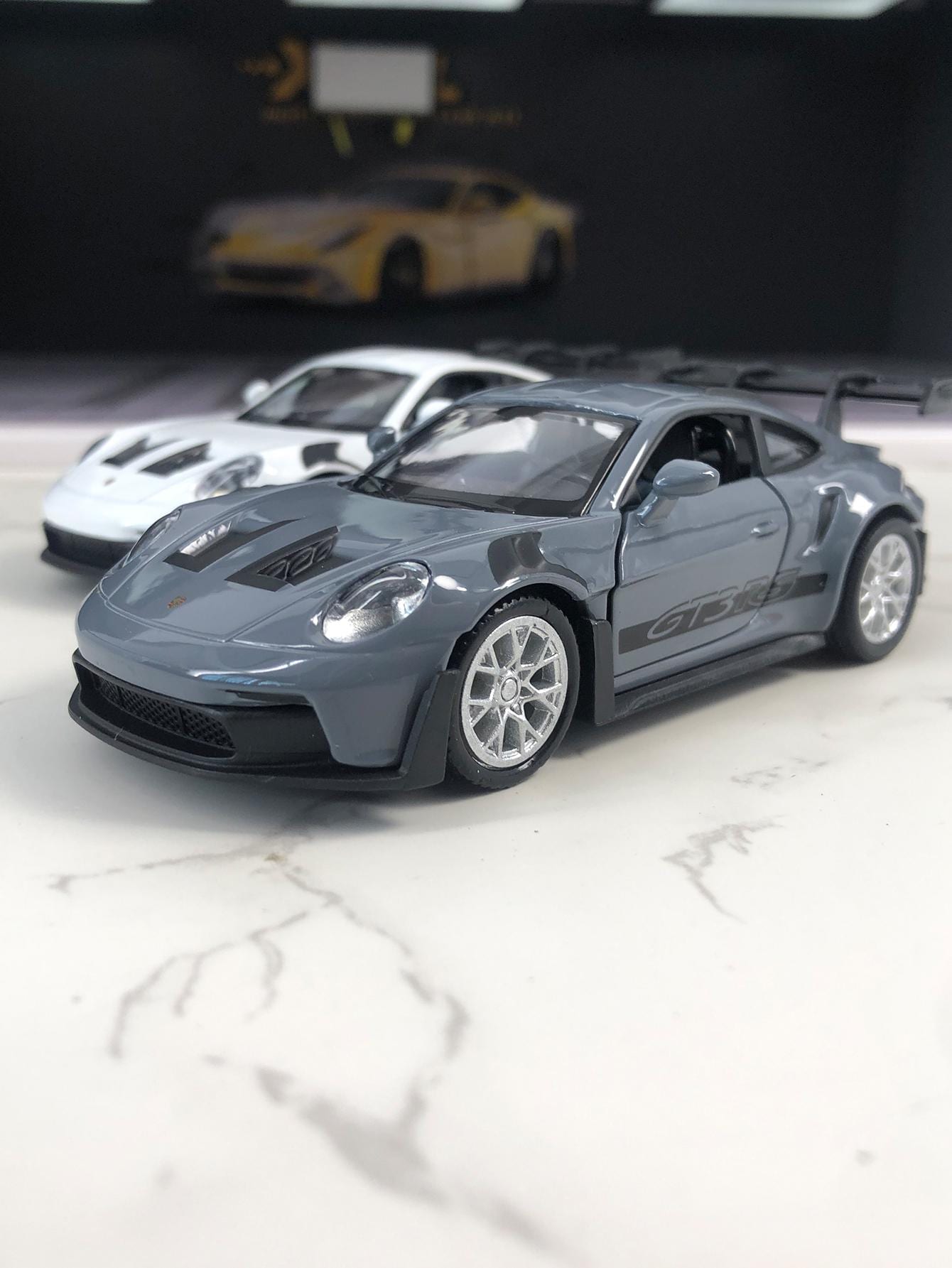1:36 Porsche 911 GT3 RS 2023 Diecast Model