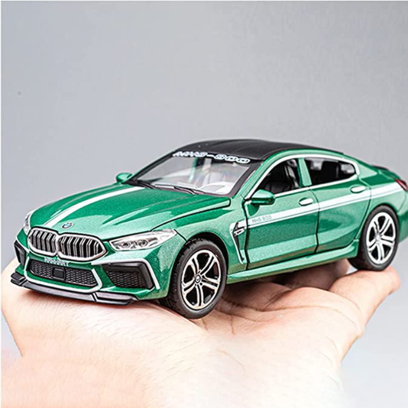 1/32 Scale BMW M8 Die-cast car model | Premium Alloy | KAIKAMFUNG