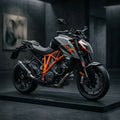 1:12  KTM 1290 Super Duke R Kawasaki Suzuki
