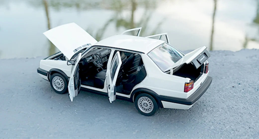 High-end Diecast Model | KAIKAMFUNG