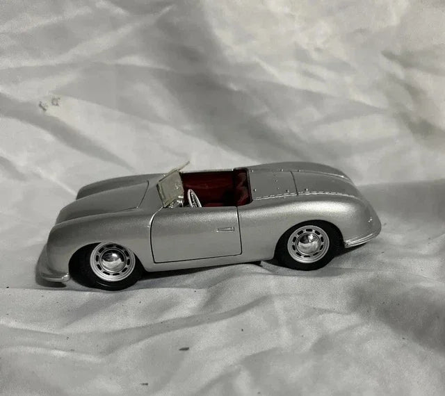 1:24 Porsche 356 No. 1 Roadster | KAIKAMFUNG Real Image