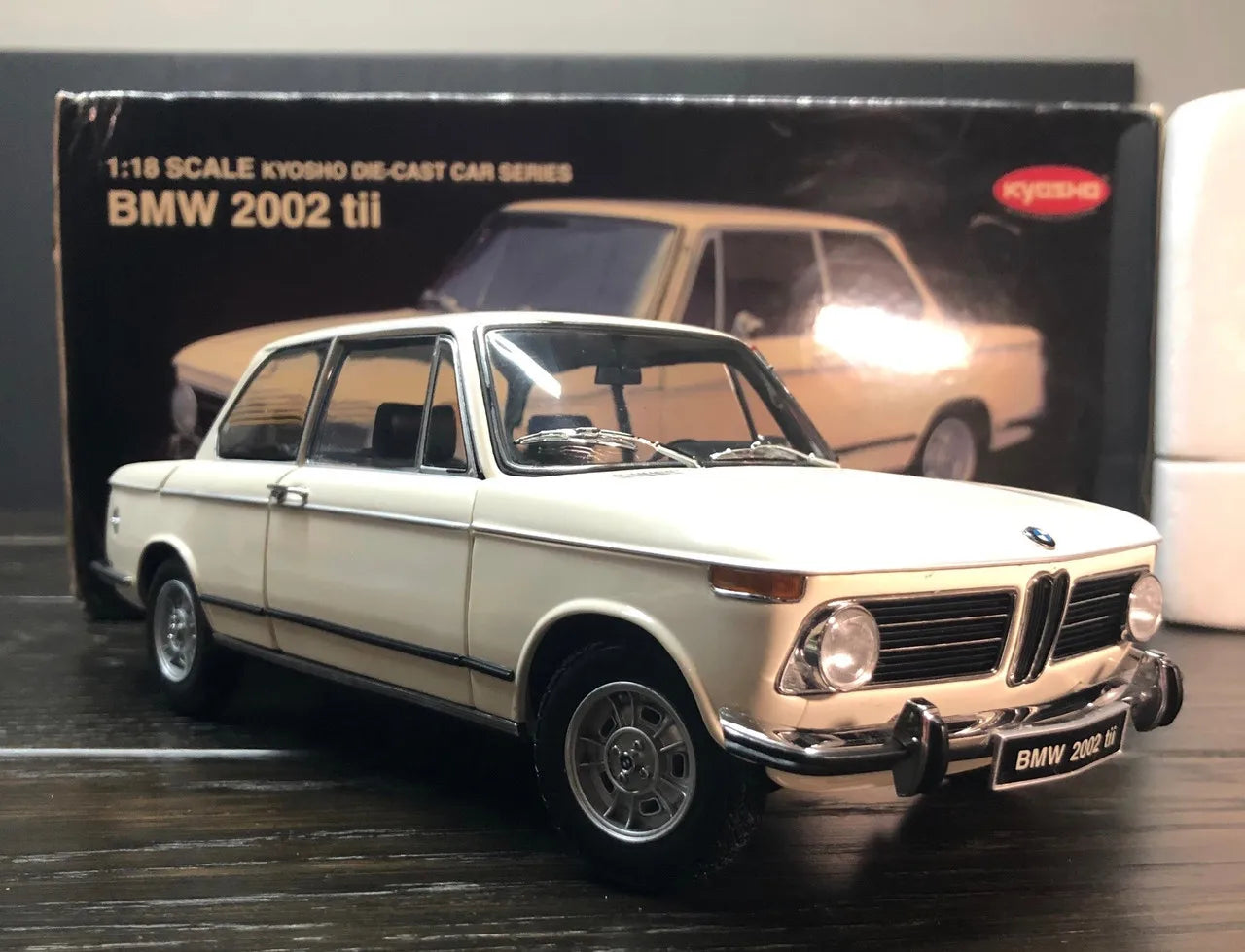 1:18 BMW 2002 TII 1973 | KAIKAMFUNG Real Image