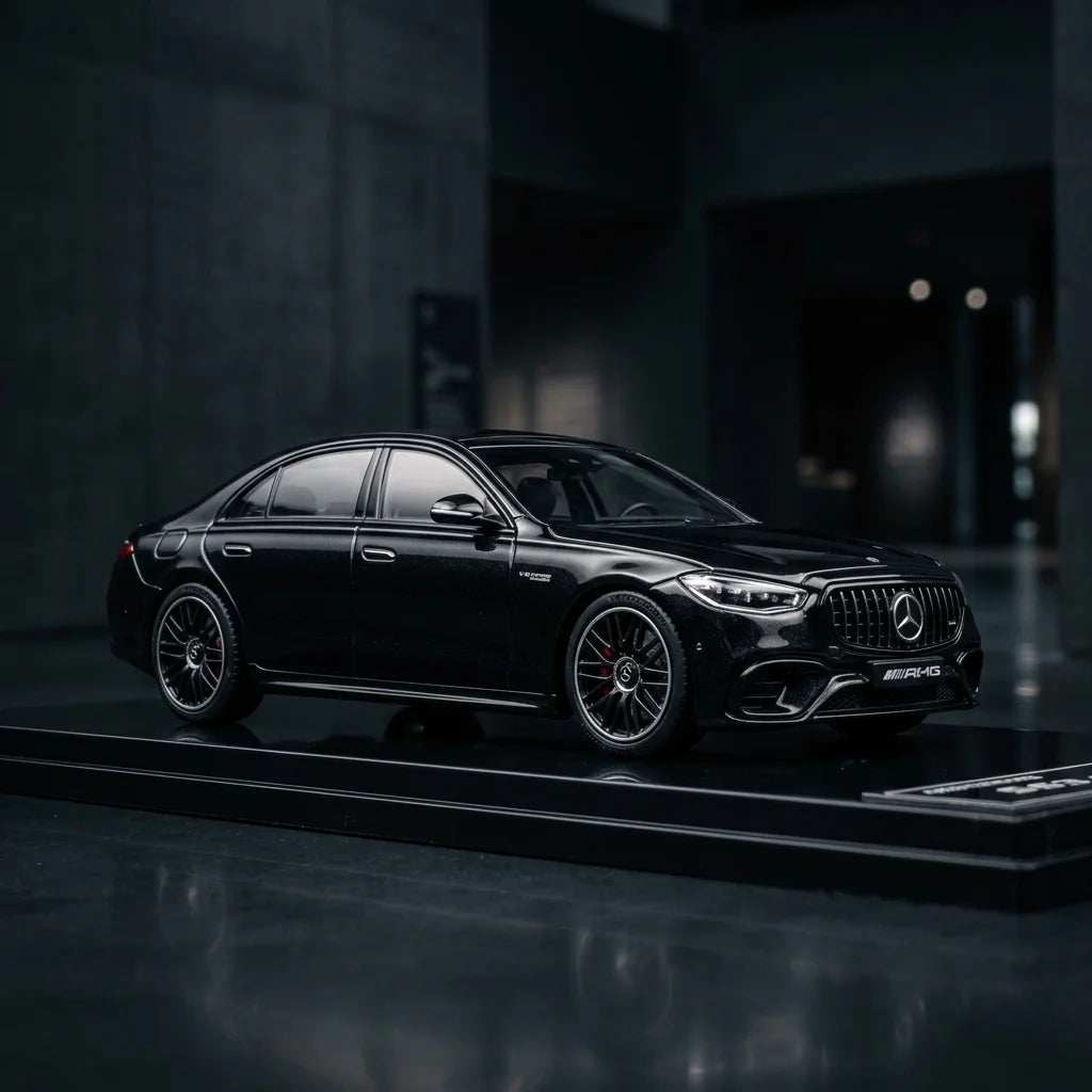 1:64 Mercedes-Benz S63 E Performance 2023