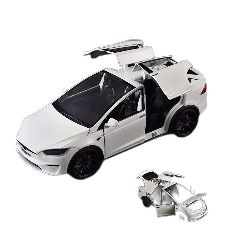 1:24 Tesla Model 3 | Premium Alloy Die-cast Model | KAIKAMFUNG