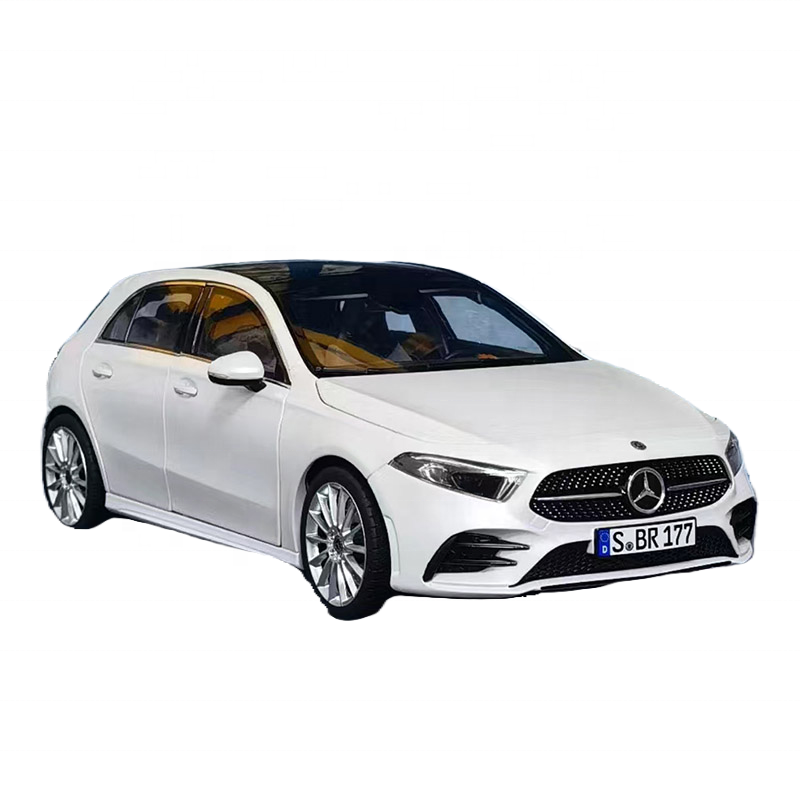 1:18 Mercedes Benz 2018 A-Class A180 | Premium Alloy Die-cast Model | KAIKAMFUNG