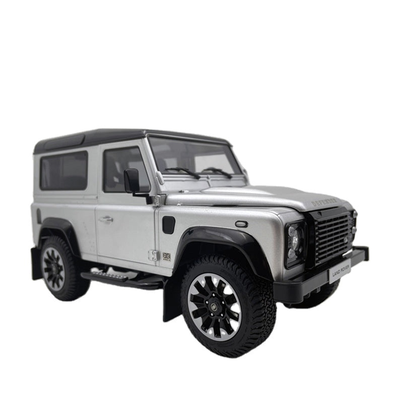 1:18 Land Rover Defender 110 | Premium Alloy Die-cast Model | KAIKAMFUNG