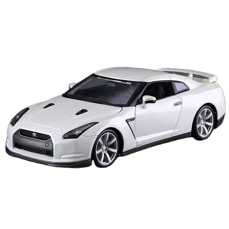 1:18 Nissan GT-R(R35) 50th anniversary edition | Premium Alloy Die-cast Model | KAIKAMFUNG