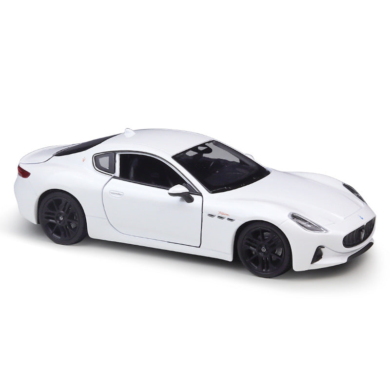 1:32 Maserati Quattroporte Coupe | Premium Alloy Die-cast Model | KAIKAMFUNG