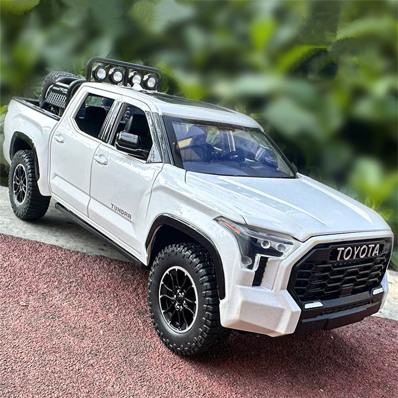 1:22 Tundra Pickup | Premium Alloy Die-cast Model | KAIKAMFUNG