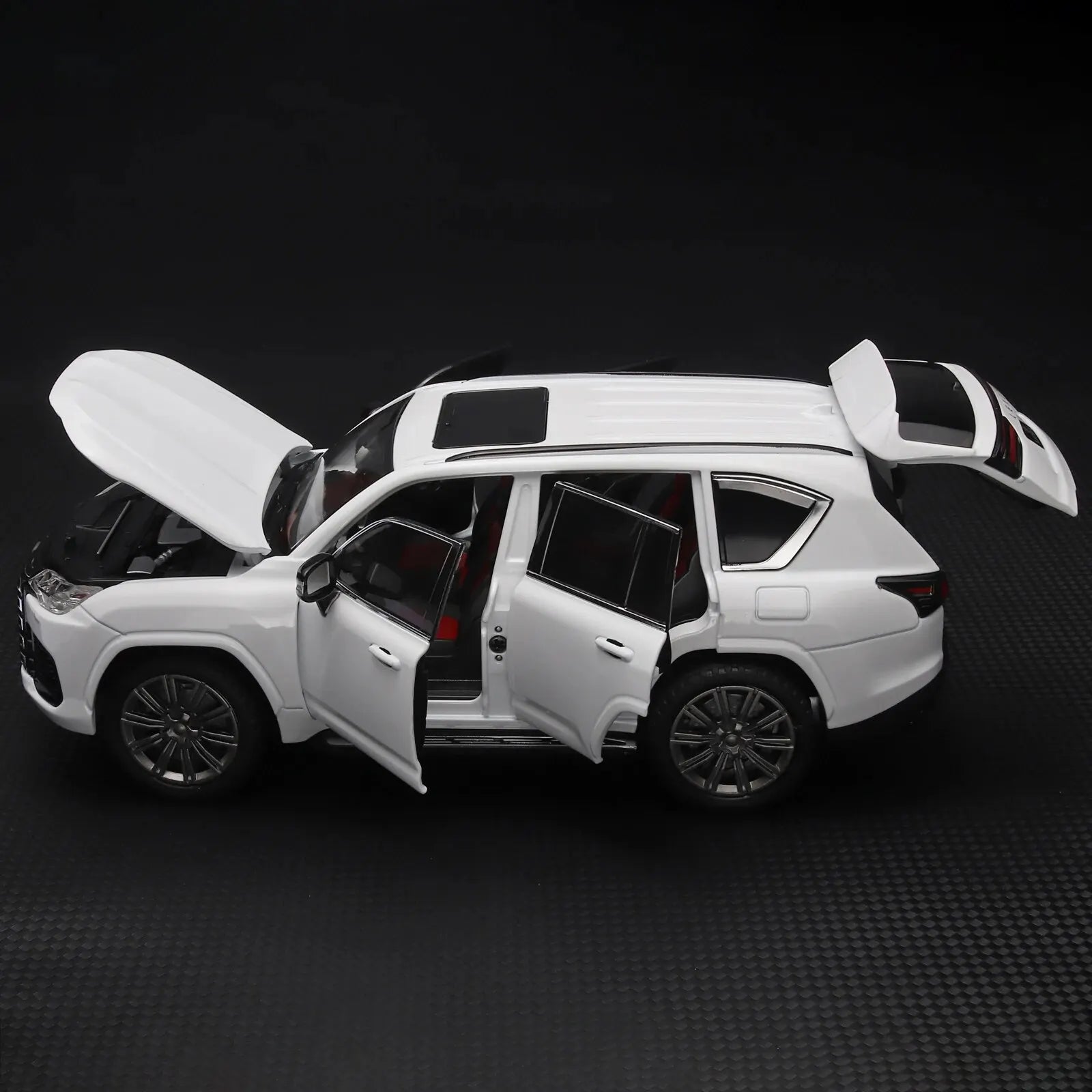 1:24 Lexus LX600