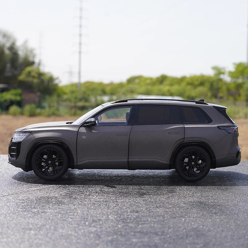 1:18 Volkswagen Teramont Pro