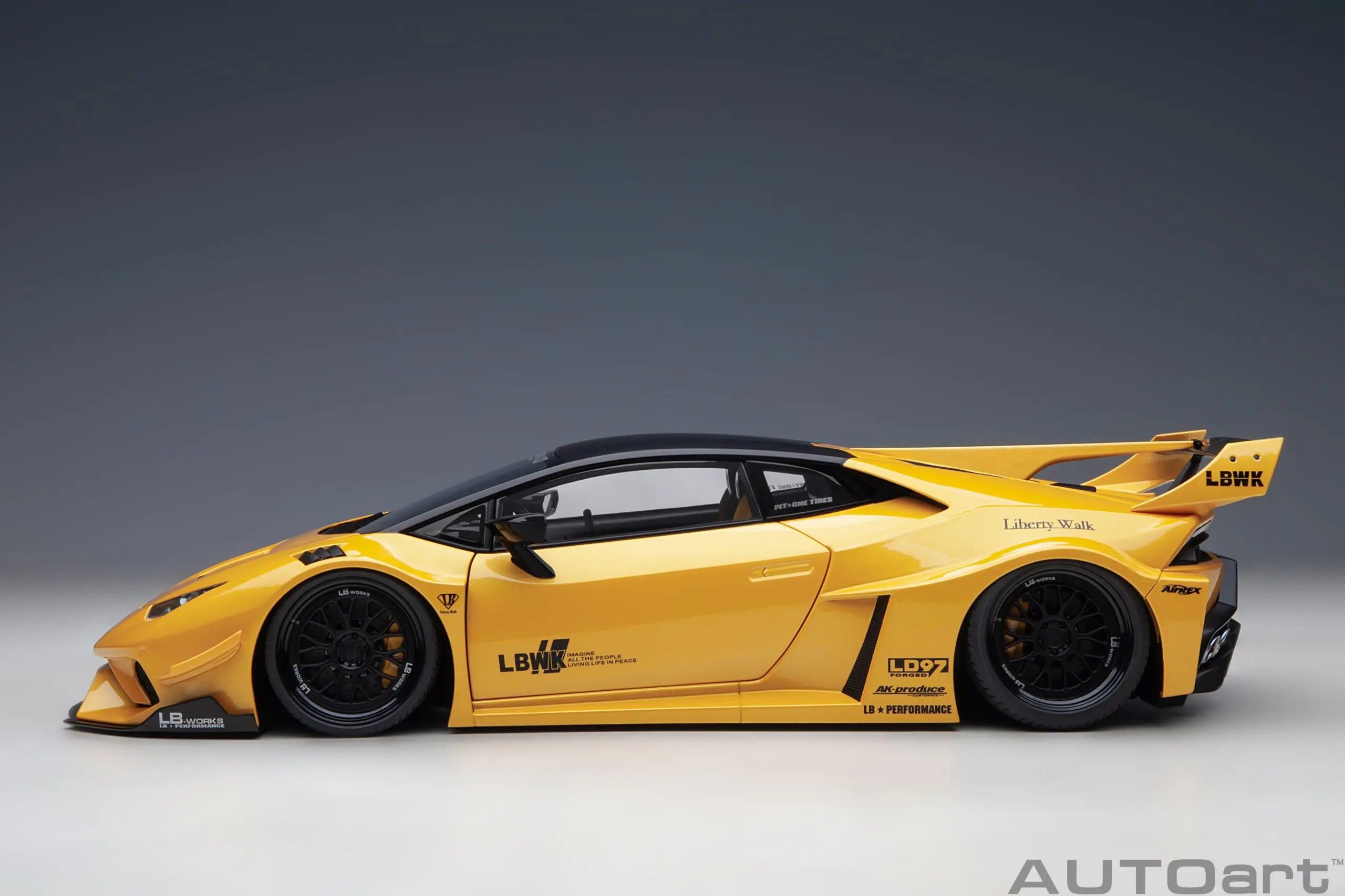 1:18 Lamborghini HURACAN GT