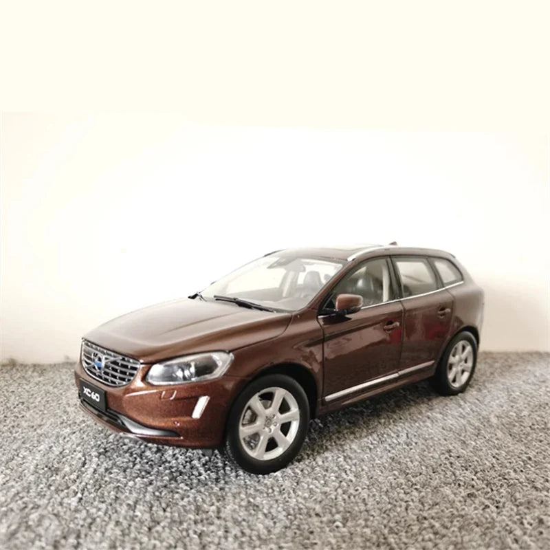 1:18 Volvo XC60 2015