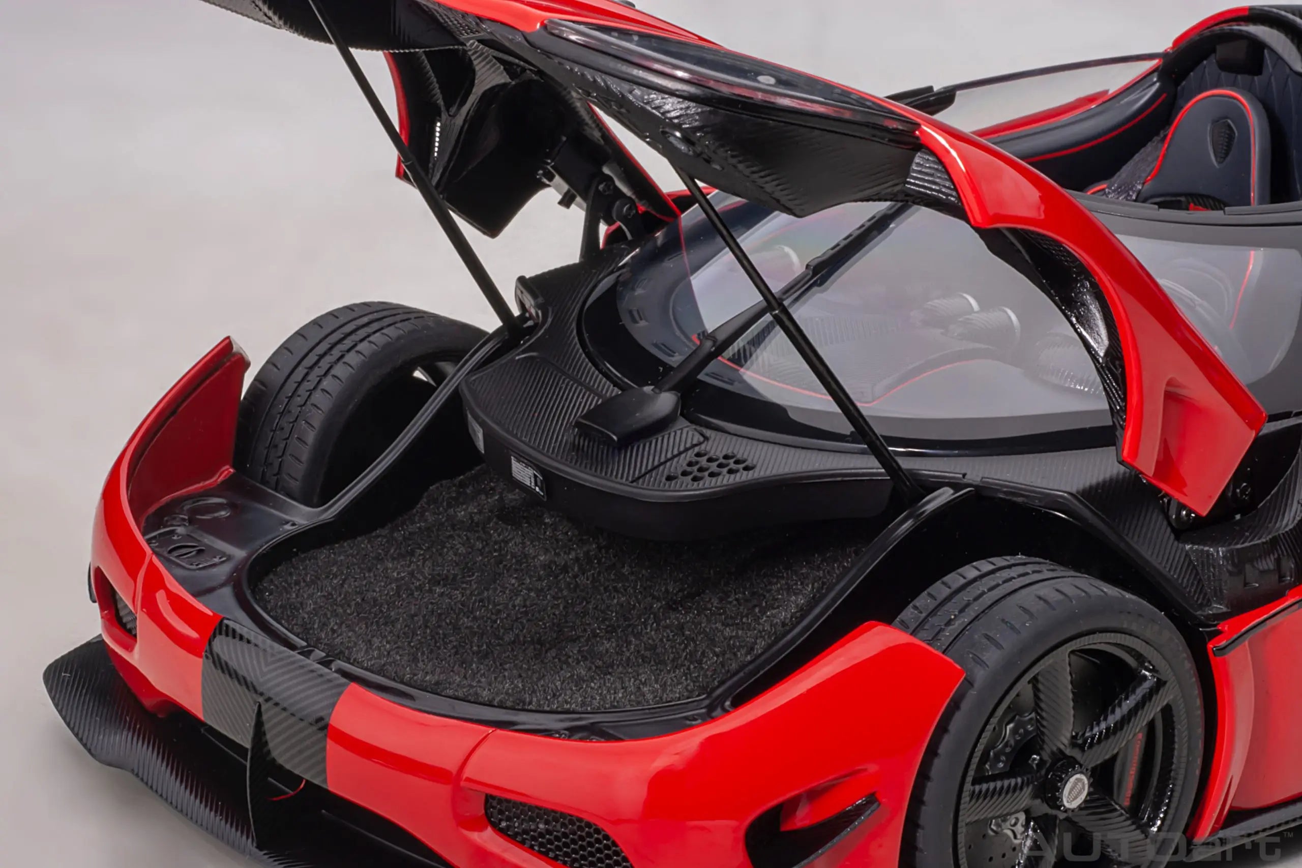 1:18 KOENIGSEGG AGERA RS