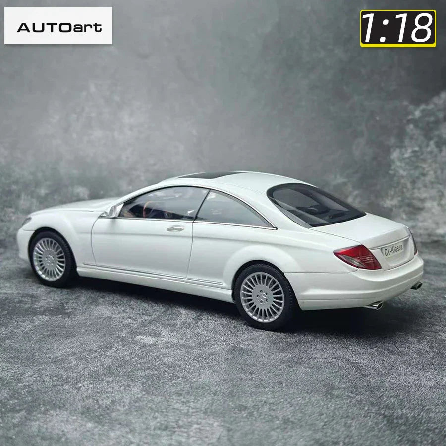 1:18 BMW M3 GTR (E46)