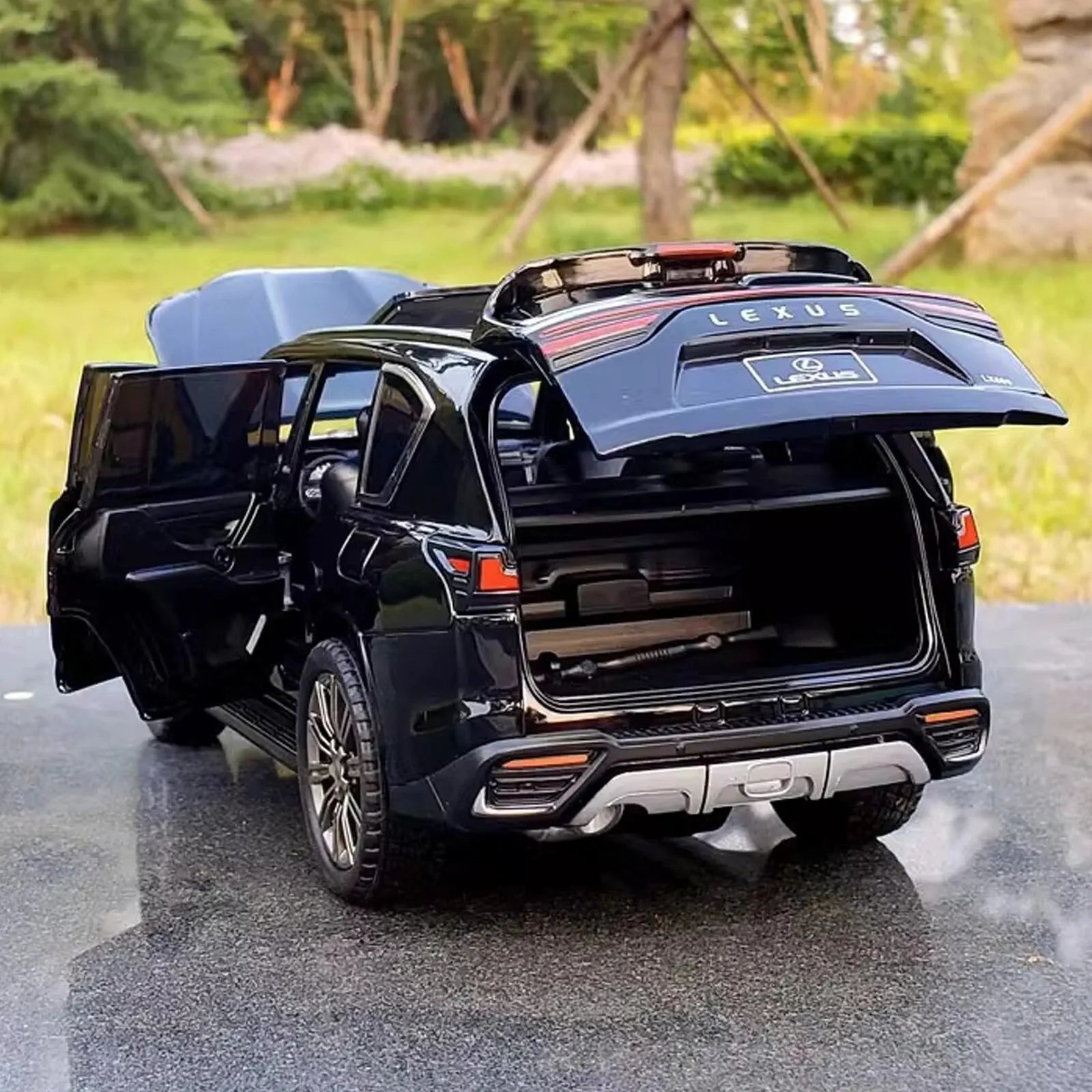 1:24 Lexus LX600
