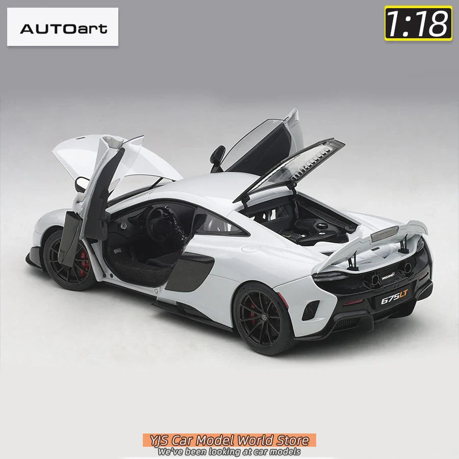 1:18 McLaren 675LT