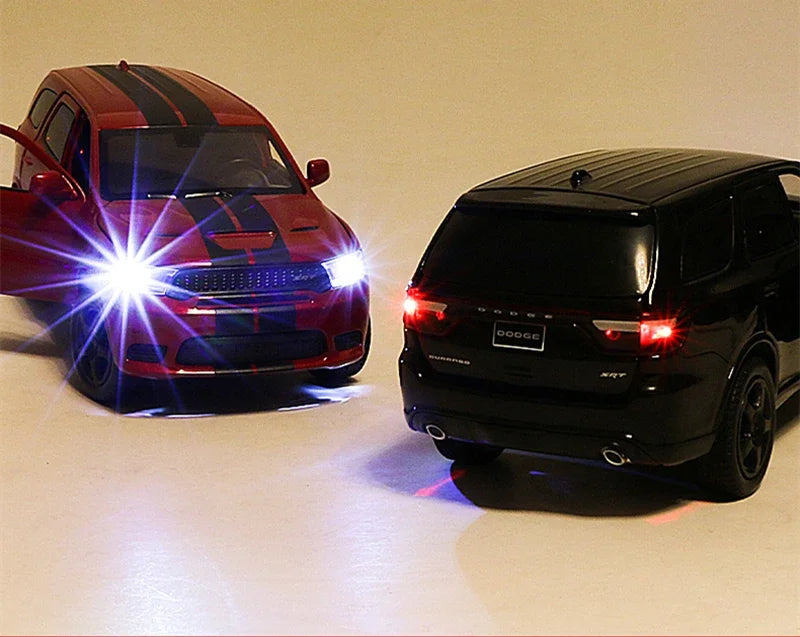 1:32 Dodge Durango | Premium Alloy Die-cast Model | KAIKAMFUNG