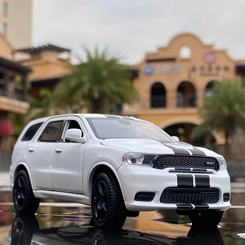 1:32 Dodge Durango | Premium Alloy Die-cast Model | KAIKAMFUNG