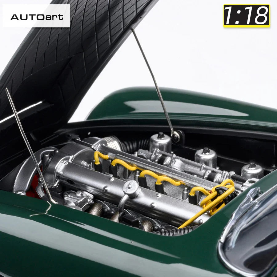 1:18 Aston Martin DB5 "Goldfinger" 007 Movie Edition