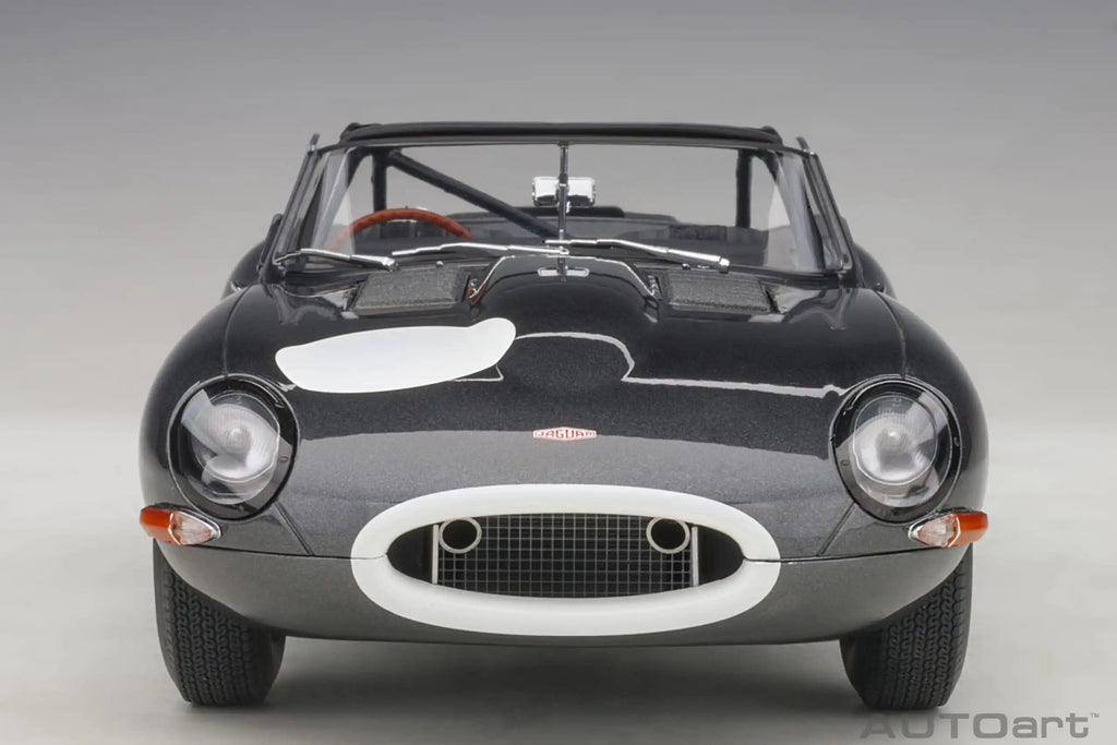 1:18 Jaguar Lightweight E-Type