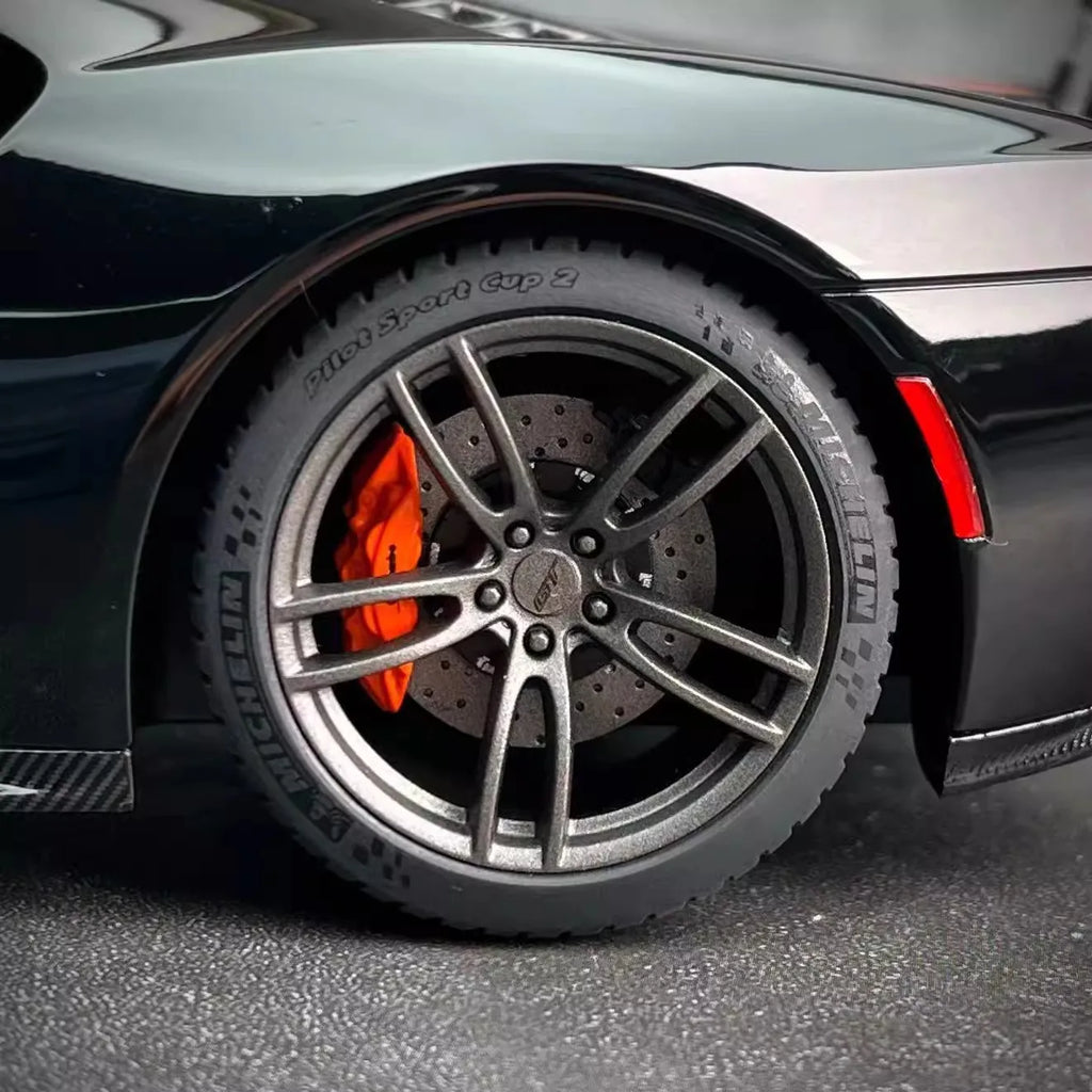1:18  FORD GT 2017